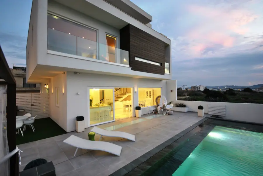 Back facade and pool of the Elemental Sophistication villa